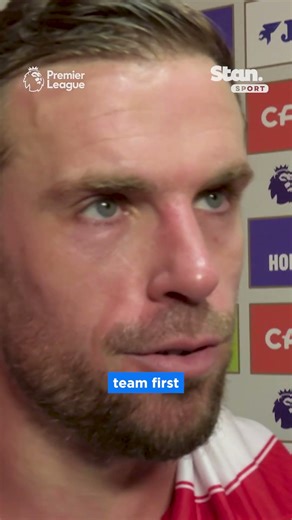 Jordan Henderson loves Brentford, pass it on 🤝 #Brentford #PremierLeague