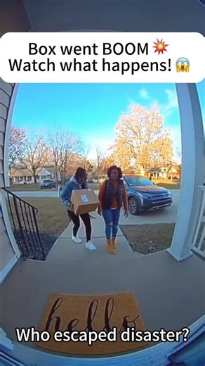 Porch exploding package box, prank 😁#porchpiratecaught #glitter #prank #ringdoorbell #package