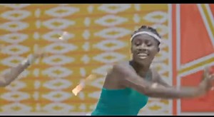 Dans la musique tradi moderne, le clip n’est plus un détail. C’est une clé de visibilité, un outil de transmission et une preuve de sérieux artistique. Un bon morceau sans clip ou avec un clip bâclé, risque de passer inaperçu. 🎥 Un clip de qualité, ce n’est pas du luxe. C’est une vision, une histoire, une image forte qui valorise la musique, l’artiste et la culture qu’il représente. Il montre que la tradition est vivante, moderne et capable de parler au monde entier. ⚠️ Un clip mal fait peut af