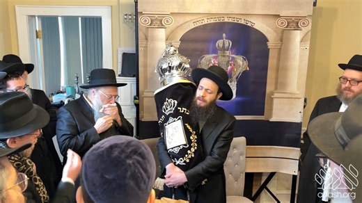 Decade-Long Dream Realized as Sofer Completes Torah from Hides to Final Letter | Anash.org