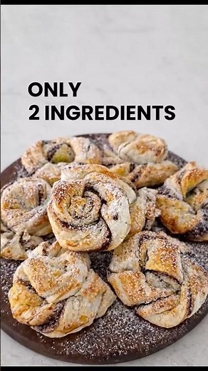 Only 2 Ingredients! Easy Nutella Puff Pastry Roses 🤎