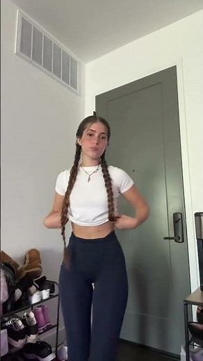 OMG SHE IS SO HOT! EMAR BB