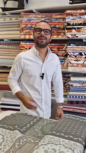 LINO ALGODÓN✂️🧵🪡 esta tela y su estampado me encantan!! 😍 su frescura y su caida la hace ideal para todo tipo de prendas y para todas tus ocasiones y un estampado en patchwork precioso para tus ocasiones ☺️ Estas telas y muchas mas disponibles para ti! 😍 🎁 📲 pedidos al whatsapp 3104630641 🛵 domicilios en cartagena y envios nacionales e internacionales #telas #fabrics #tiendadetelas #tiendaonline #glam glamour fashion telashermosas cartagena barranquilla medellin cali panama ecuador peru c