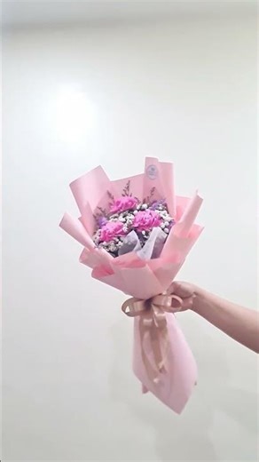 Small Carnations bouquet 💐 ✨️ #fyp #fbreels #highlights #giftideas #giftsforher