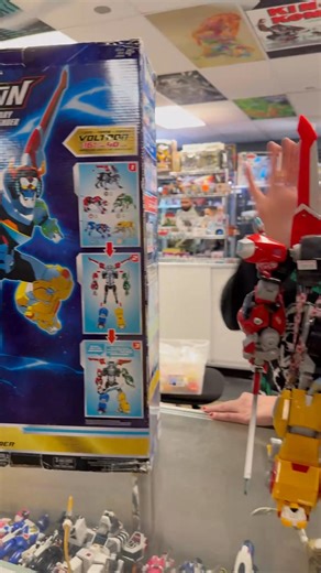 Check out this Voltron piece inspired by the Netflix series—modern design meets classic Lion Force energy, a must-have for any Voltron fan ⚡ #Voltron #ToyCollectors #GeekCulture | Dallas Vintage Toys