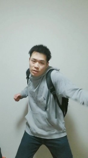 フィットちゃんの『楽ッション』のCMがカッコよかったので、一人で再現してみた( ￣▽￣) #フィットちゃん #楽ッション #ランドセル #ものまね #CM再現