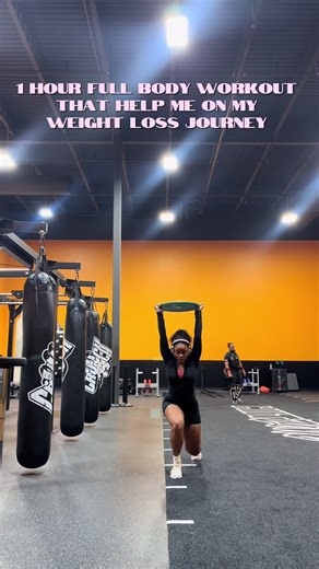 Details ⬇️. 1 hour workout 30 min full body/HITT and 30 min cardio ~warm up by stretching ~walking lunges 2 sets back & forth so 4 ish ~RDLs into a should press 3x12 ~squat press each arm 3x12. ~30 min on stairmaster Tips mix it up do one then rest 60 sec do a different type of workout from the list you’ll be sweating bullets. Ok have a great workout 🫶🏽