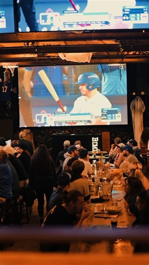  MLB Nights at Bimini’s Since 1975 – Watch the Toronto Blue Jays LIVE on the big screen! ️ Big-game atmosphere |  Huge projection screen |  Craft beers + pub fare  2010 W 4th Ave, Vancouver, BC. #BlueJays #MLB #SportsBarVancouver #BiminisSince1975 #KitsilanoSports #WatchParty #BaseballNight #BigScreenKids | Bimini’s 1975 | Facebook