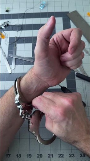 Double Locking Handcuff Escape