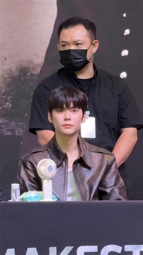 RIIZE EUNSEOK 은석 on Instagram: "gnteng bgt eunseok pensa tudeii... . . . 260215 14julyphats makestar fs offline in bangkok #라이즈 #은석 #eunseok #riize"