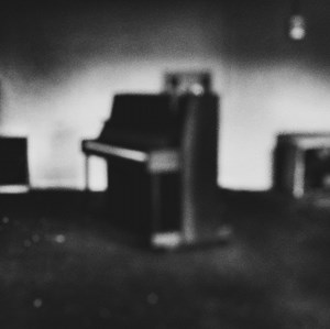 David Newlyn - Linen