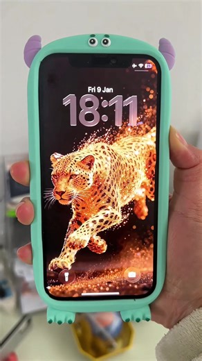 This is the most beautiful wallpaper I have ever seen, The most beautiful 3D wallpaper. Ultra clear 8k wallpaper. 3D naked eye wallpaper. los26 wallpaper. iPhone wallpaper.HD wallpaper.IOS26 how to get 3D spatial wallpaper background for your iPhone How to set up iPhone wallpaper tutorial How to apply iPhone live wallpaper 8K wallpaper.Click the link in the lower left corner to download capcut to get the wallpaper #capcut #capcutforus #capcutpioneer #ios26wallpaper#iPhonewallpaper