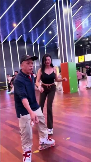 Roller skating tutorial #beautiful girls #dance #most popular on Roller Skating#Perfect Body