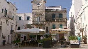 Watch Extreme Homes Season 4 Episode 10 - Mine House, Poppy House