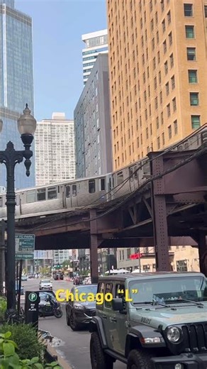 The Oldest Elevated Train System in America #chicago #history