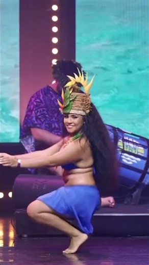 Amazing Tahitian Dance powerful 18