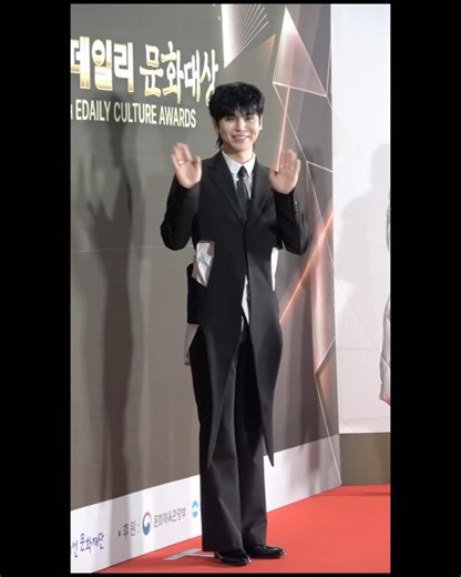 #소리꾼김준수 이데일리 문화대상 레드카펫에서 너무 많이 빛나는 아티스트❤️