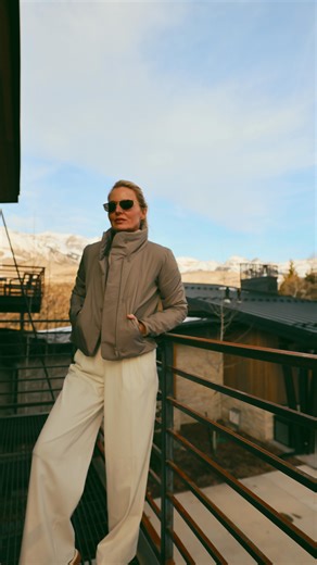 Erin Busbee on Instagram: "For years, my husband has been wearing pants that look polished but feel like gym clothes. Comfortable, lightweight pieces in performance fabrics. And, I was secretly kinda jealous. Because I had to wear actual trousers with zippers, stiff waistbands, and pleats that puff in the worst spots. 😒 But, that’s finally changing. And thank goodness, because we deserve clothes that perform, too (besides leggings). If you don’t like how trousers usually feel, but love the look