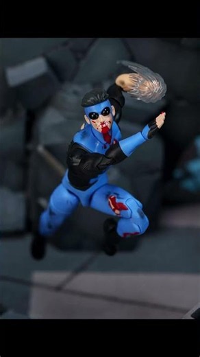 Jada Toys San Diego Comic-Con 2026 exclusive Battle-Damaged Invincible Deluxe 1:12 Scale