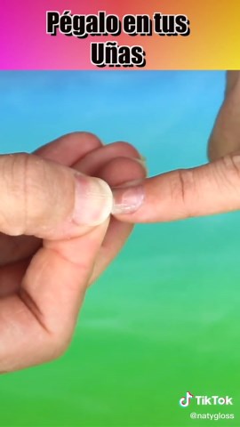 Cómo hacer uñas postizas caseras con Botellas de Plástico