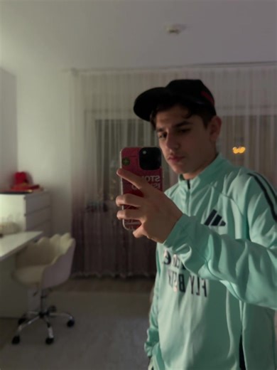 Clean Techniques for Pouring in Real Madrid Style