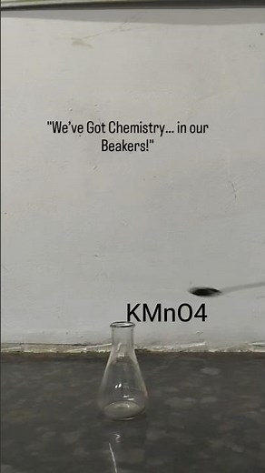 Chemistry Experiment of Exothermic reaction. KMnO4 react with H2SO4