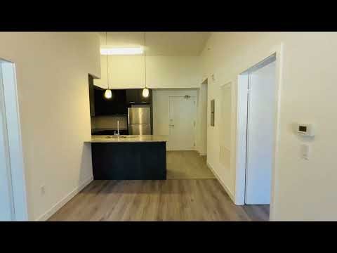 A 2-bed, 2-full bath Condo Unit near University of Waterloo