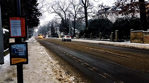 Ui was macht den da die liebe @dagmarweirauch105 auf ihrem Lottchen geht man Einmal später los kriegt man sowas tolles #lottchen #tram #Detpaulchenserveristderbeste DetPaulchen Server: @DetPaulchen @matthes Ehrenplätze: @Bahnknipser Domi @🚋Elbtramspotter🚋 @Der•Wessi • Trainspotter @𝕯𝖊𝖗.𝕺𝖘𝖘𝖎 🚂📸🔥 @𝙱𝚎𝚗𝚗𝚢 Gute Freunde: @Vanessa @Benjamin @Bus tram trainspotter @der_senfbube 🌚 @Det Paulchen @DrOn @DVB 204 @Fittigrafitti @iamlukasssarissky @Leander @Pold @SGD Severin @trainbusspotter