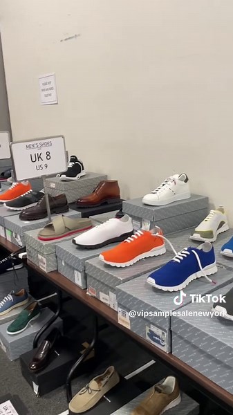 Kiton New York Sample Sale - up to 60% off MEN’S CLOTHING SPORTSWEAR & ACCESSORIES Including: Suits, Jackets, Outerwear, Pants, Shirts, Knitwear, Ties & Shoes WOMEN’S CLOTHING & ACCESSORIES including: Coats, Jackets, Pants, Knitwear & Shoes Friday, November 28th through Monday, December 1st Friday through Sunday: 9:00am to 6:00pm Monday: 9:00am to 5:00pm Location: 317 West 33rd Street, NYC (Between 8th Avenue and 9th Avenue) #kiton #suit#menswear #oldmoney #expensive