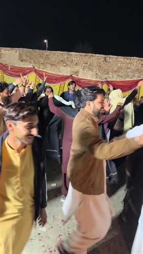 Mery Dost Birthday Party 🥳 pa Enjoy karty Howy ✌🏻🥰#foryou #viralvideo #unfreezemyaccount #خانپور @ٹائم پاس 🦅 ╾━╤デ╦ @Laik labana @Mudassir_KPW @Jani champ46 Wheeller @⚔️خان پور کا سٹار مخلص جام ⚔️ @🦅(مخلص جام ╾━╤デ╦︻(🦅 @💕Maجid💕 @Ahmed labana @Sarkar ✌️333✌️ @خان پور دے سٹار ✨💫