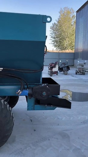 #Manure Spreader Truck #Manure Spreader Fertilizer Spreader #Manure Spreader Truck #Manure Spreader Truck Working Video | Mahesh R Chavda