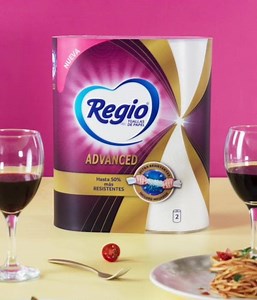 Prepara una cena romántica y despreocúpate por la limpieza gracias a Toallas Regio® Advanced, ¡son 50% más absorbentes! bit.ly/3evGfuh 😉 | Papel Regio