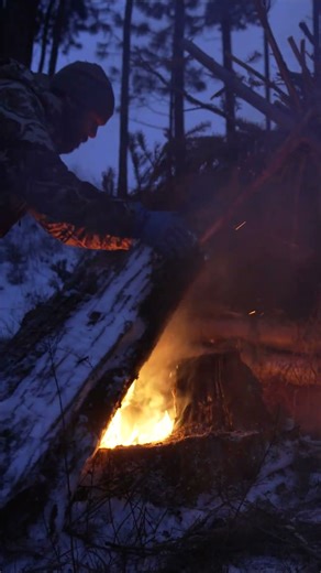 Hunting or bushcraft, First Lite gear gets the job done. ‪@clayhayeshunter‬