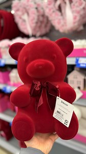 💕 NEW Valentine’s Day decor just hit Walmart! So many cute finds - throw pillows, tabletop decor, wreaths, and more! Even more are available online. Link in bio to shop! #walmart #valentinesday #valentinesdaydecor | Walmart Gems