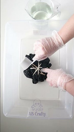 Making a bleach tie dye spiral shirt #bleachtiedye #reversetiedye