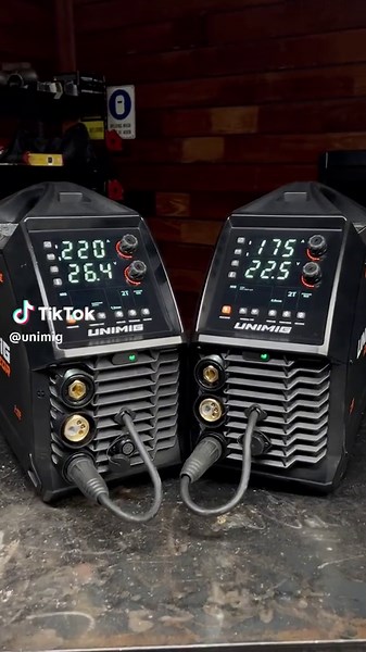 Get set up in seconds on the RAZOR MULTI 175 or 220 #unimig #migwelding #howtotiktok #migwelder #fyp #weldingtiktok👨🏽‍🏭