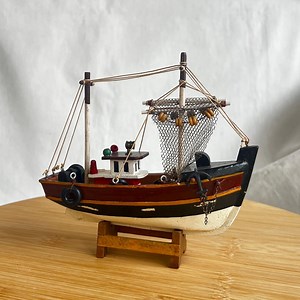 BOAT MINIATURE Model / Wooden Mini Boat With Sails / Vintage Art / Nautical Deco / Table & Library Decoration - Etsy