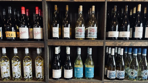 New wine bar takes over former J Gumbo’s in Delaware