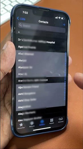 iPhone Duplicate Contacts? 🔥 iOS 16 இல் Easy ஆ Manage பண்ணலாம் #shorts