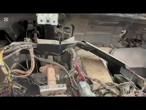 Heater Radiator Replacement – Mercedes W202 Mercedes W202-də peç radiatorunun dəyişdirilməsi