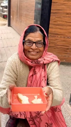 Mummy Save food, save water 💦🥰❤️ #shorts #preetigirdhar #youtubeshorts