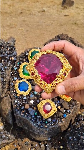 OMG 😱 $190,000 Red Diamonds Covered in Gold Found Inside Volcanic Rock 💎 | Rare Diamond Discovery