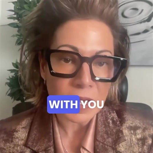 “You can really empower someone if they trust you… and if they can identify with you.” 🎙️ That’s what we talked about on Wellness Unfiltered Live with Robert Reames in the episode Power Your Brain, Power Your Life. 🗣️ Years ago, after my first traumatic brain injury, I was working as a celebrity trainer in Hollywood. I didn’t speak publicly about my second and third TBIs. I didn’t want to be labeled a liability. So I rebuilt quietly. But what shifted everything wasn’t just rehab. It was refram