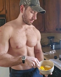 Derrick Henry on Reels