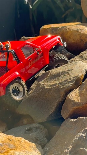 KING OF ALL CRAWLERS HPI VENTURE 18 TOYOTA HILUX PICKUP TRUCK #rccar #rccrawler