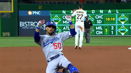 Mookie Betts' RBI triple