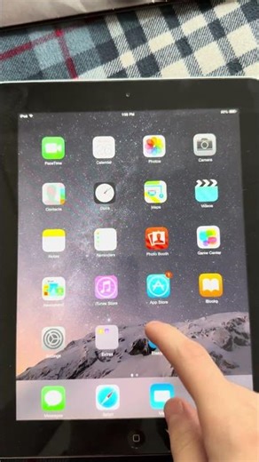 iOS 8 on iPad 2 in 2026