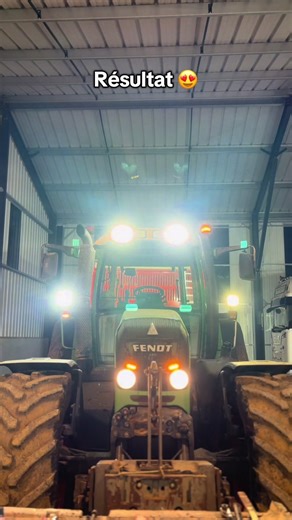 Montage des flash led sur Fendt 820 Variotronic