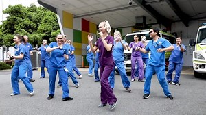 💃 Happy hump day, everyone! 🕺 Get your boogie on with the Cairns Hospital emergency department staff who did a flash mob for Halloween to promote wellness and wellbeing in what must often be a stressful work environment. 90 per cent of the ED doctors, nurses, pharmacists and Indigenous health worker featured came in on their day off. 🎥: Cairns and Hinterland Hospital and Health Service | ABC Far North