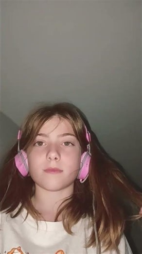 dont talk about Sarah lin